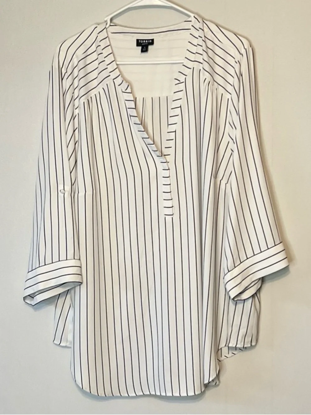Torrid Harper Blouse Women's Size 3 Striped Print 3/4 Roll Tab Sleeve. - Picture 1 of 8